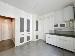 Appartement rénové en Vente à Lyon-6eme-arrondissement / 2 pièces 43m2